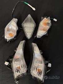 Kit luci anteriori e porteriori tmax 530