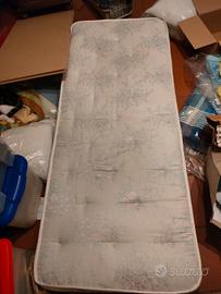 Materasso a molle singolo