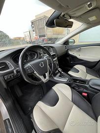 Volvo v40 cc (2012-2020) - 2018