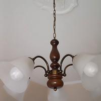 Lampadario recente il legno noce.