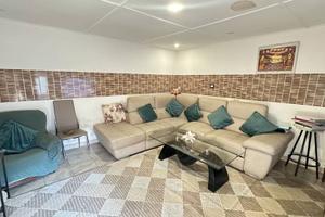 Casa indipendente di 350 m² con 5 locali e posto a