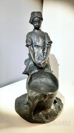 Scultura bronzo "la lavandaia"  secolo '900