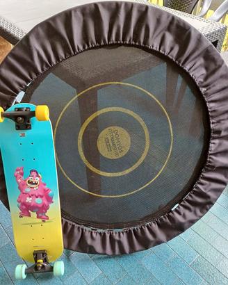 Trampolino 100 cm e skateboard