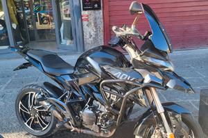 Moto zontes adv