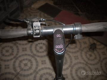 Monopattino Momo Design