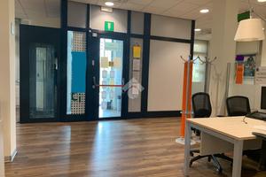 NEGOZIO A CASTEL D'AZZANO