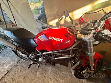 Ducati monster s4