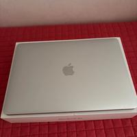 MacBook Air13"