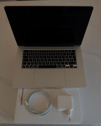 Macbook Air M2 15” 8/256 2023