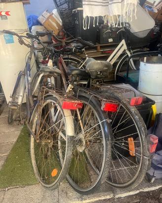 3 bici in blocco x pezzi o da restaurare