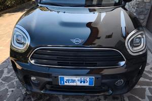MINI ONE COUNTRYMAN D