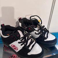 Scarpe Heelys con rotelle