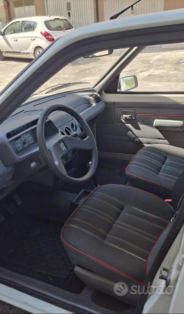 Peugeot 205 1992 photo 3