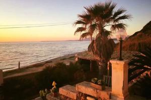 Villa a 20 metri dal mare