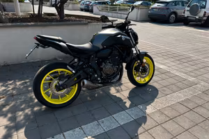 Yamaha Mt 07 del 2018: “Night Fluo” No depo!