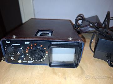  JVC Radio - Television P-100 CQ UHF
