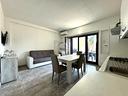 villetta-ristrutturata-in-residence-con-piscina