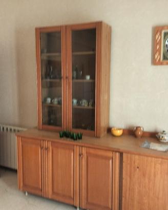 cucina e tavolo in legno 