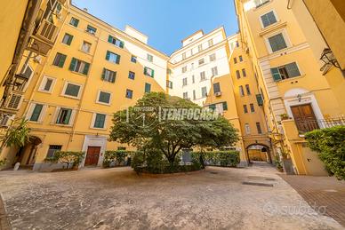 AMPIO APPARTAMENTO IN ZONA PRATI