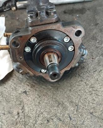 Iniettori e pompa gasolio captiva 2,2 0445110270