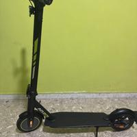 Monopattino elettrico ARGENTO AG23