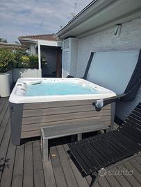 Vasca  idromassaggio HotSpring  modello Highlife