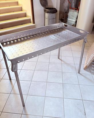 Tavolo professionale forato in acciaio inox