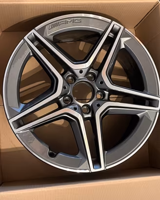 AMG Mercedes cerchi