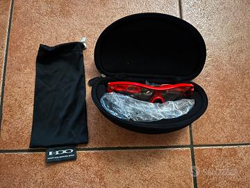 Occhiali Oakley Radar rossi