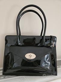 borsa nera vernice