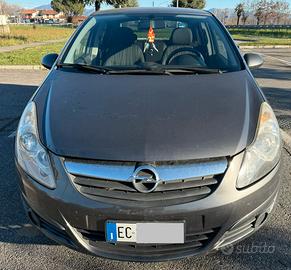 Opel Corsa D 1.2 Benzina – 105.000 km – 2010