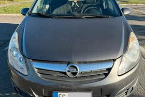 Opel Corsa D 1.2 Benzina – 105.000 km – 2010