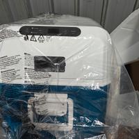 Frigo nuovo adatto a camper auto o barca 12 v 220v