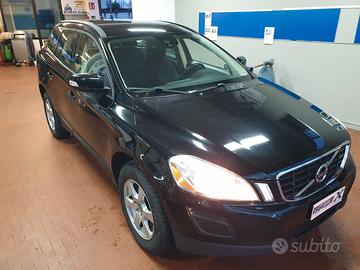 VOLVO XC60 163CV Geartronic Kinetic