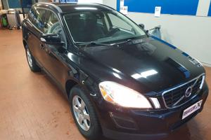 VOLVO XC60 163CV Geartronic Kinetic