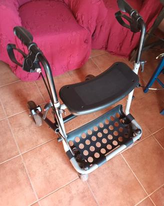 Deambulatore per anziani 