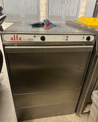 Lavastoviglie professionale