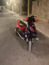 Aprilia sr 50 1997 valentino rossi