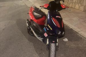 Aprilia sr 50 1997 valentino rossi