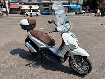 Piaggio Beverly 300 ie