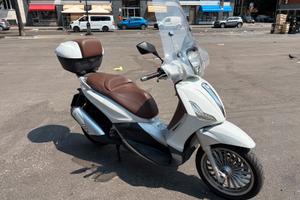 Piaggio Beverly 300 ie