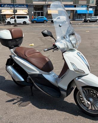 Piaggio Beverly 300 ie