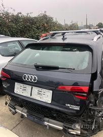 Audi A4 Allroad portellone bagagliaio