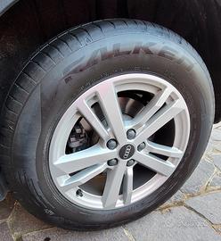 Gomme Pneumatici 215 65 R 17 Falken