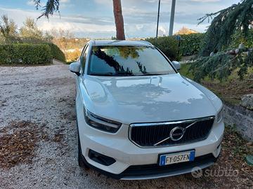 Volvo xc40 (2017-->) - 2019