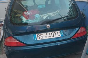 Lancia y 2002 1.2