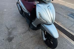 Piaggio Beverly 350
