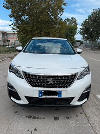 Peugeot 3008 BlueHdi 130 Ses EAT8 AllurE