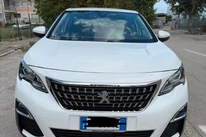 Peugeot 3008 BlueHdi 130 Ses EAT8 AllurE