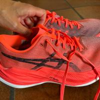 ASICS superblast